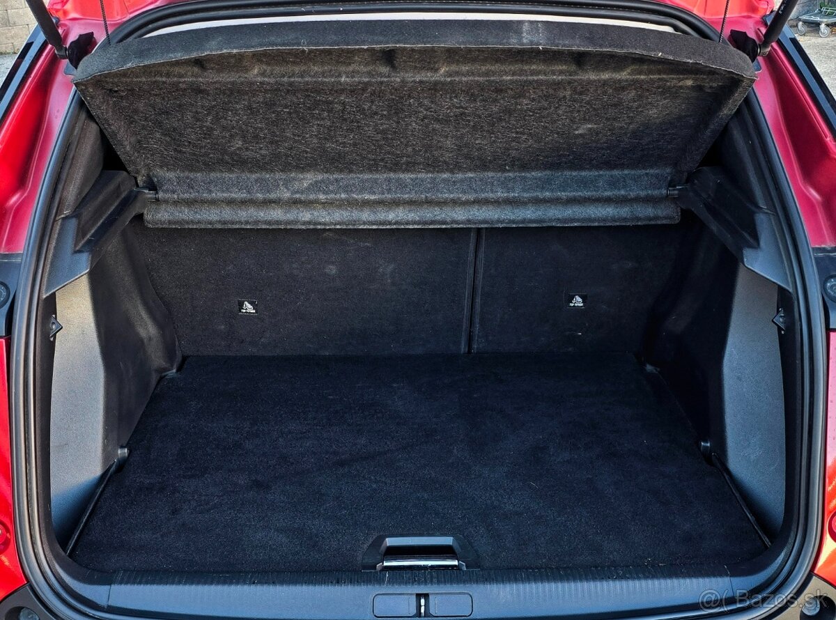 Peugeot 2008 1.2 96kw Allure AT 8 stupňová 70000km - 7