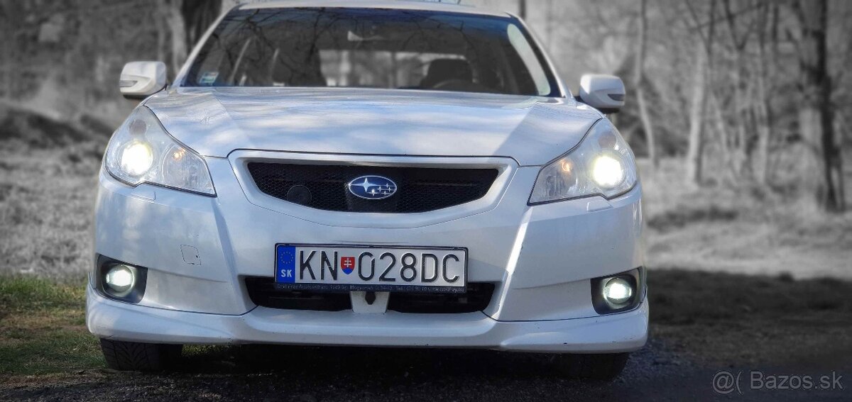 SUBARU LEGACY limuzína 2.5 benzin - 7