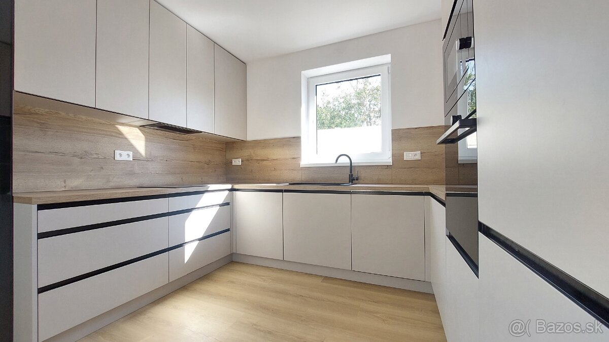 PREDAJ - NOVOSTAVBY - ZLATÉ MORAVCE - 7