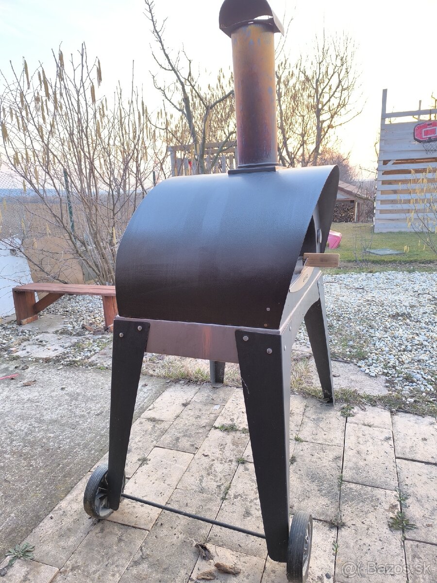 Predám pizza pec na drevo s podstavcom - 7