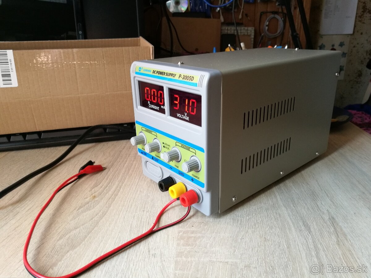 Lineárny laboratórny regulovateľný zdroj. 30 V 5A. - 7