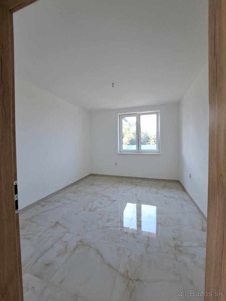 Predáme krásnu 4 izb novostavbu bungalov len 8km od NR - 7