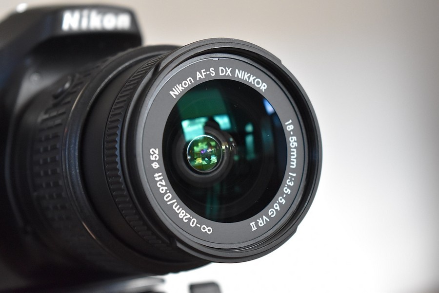 Nikon D5200 s VR objektivom 18 - 55 AF-s 9 tisiic zaberov - 7