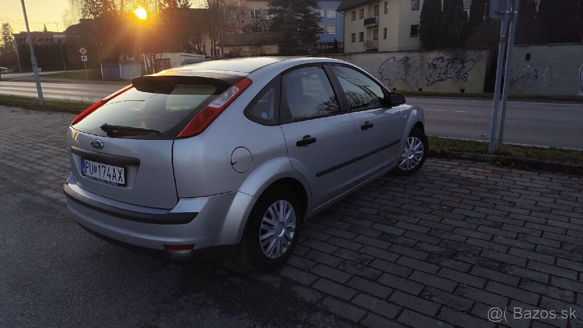 Ford Focus 1.6 - 7