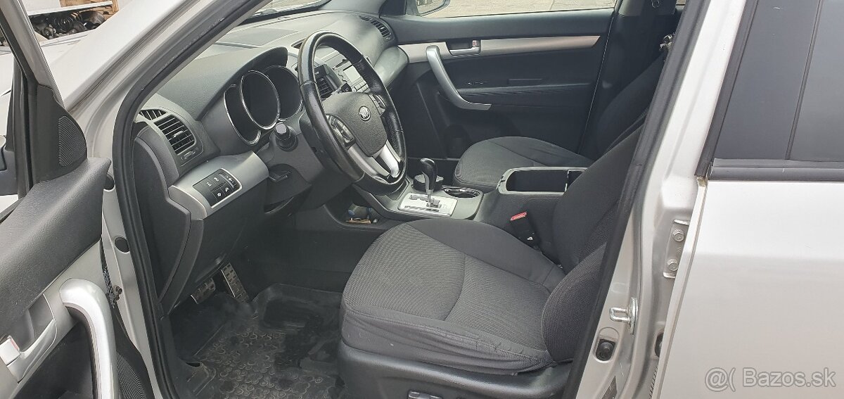 Predám Kia Sorento - 7
