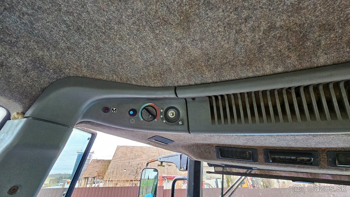 Traktor New Holland 8870 - 7