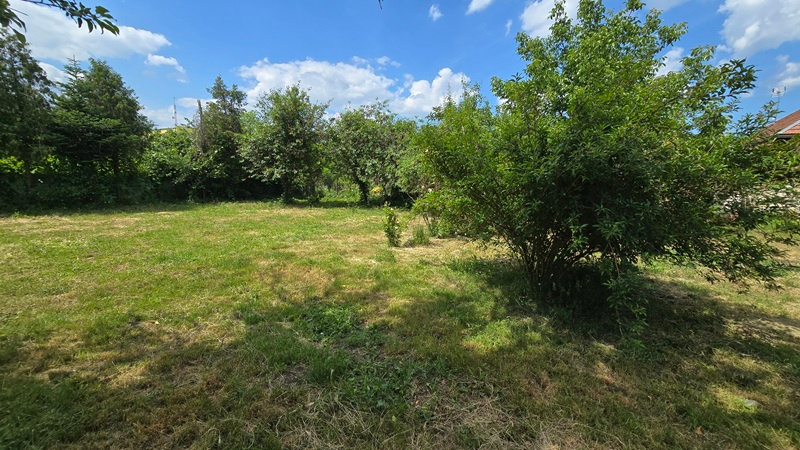 RD v obci Pohronský Ruskov na Hronskej ul. - poz. 1418 m² - Viac
