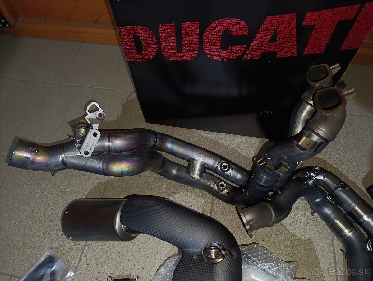 Panigale v4 akrapovic full - 7