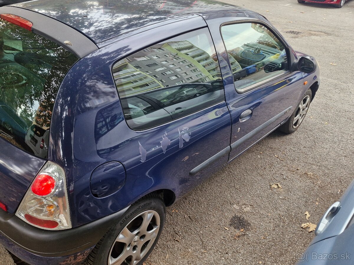 Renault Clio 1.2 RT - 7