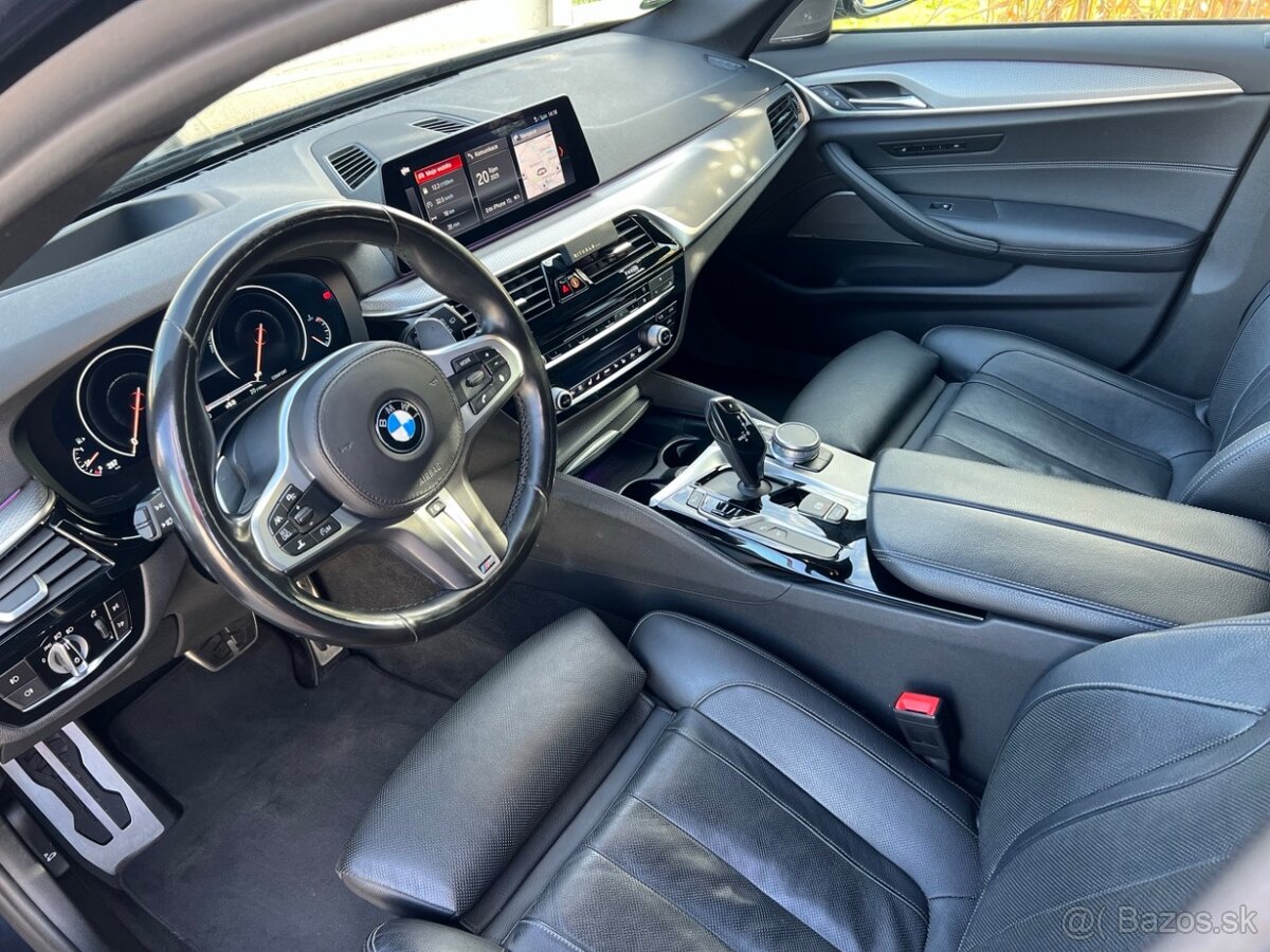 BMW 540iXDrive 250kW Touring M-paket maximální výbava - 7