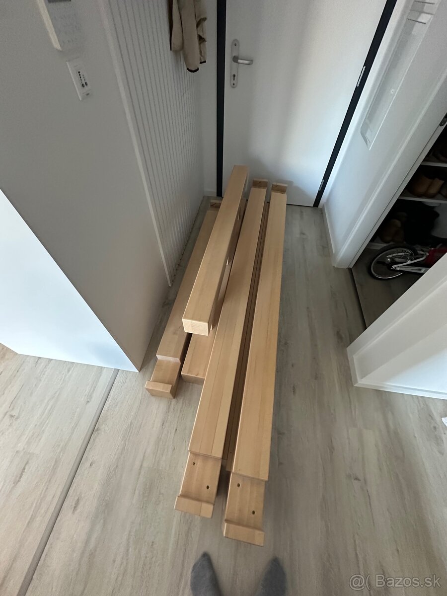 Masívna posteľ 140x200cm - 7