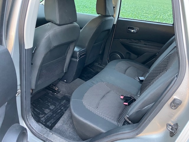 Predám Nissan Qashqai typ J10, diesel 4x4, rok výroby 2008. - 7