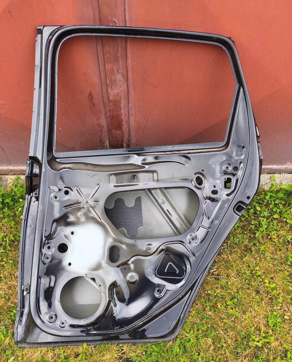 VW Polo 6 dvere zadne prave VW Polo 2G - 7