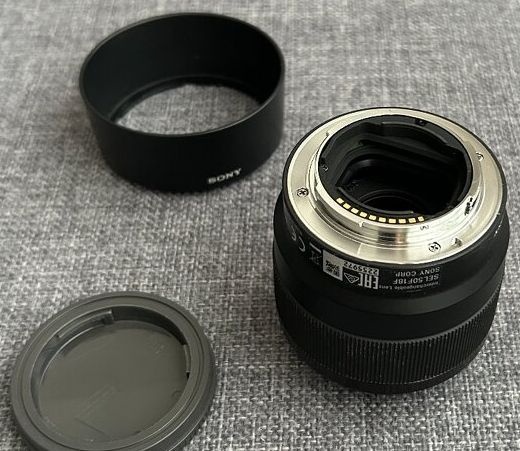 Sony A7 R III+ Fe 28-135+ grip+blesk - Full Frame - 7