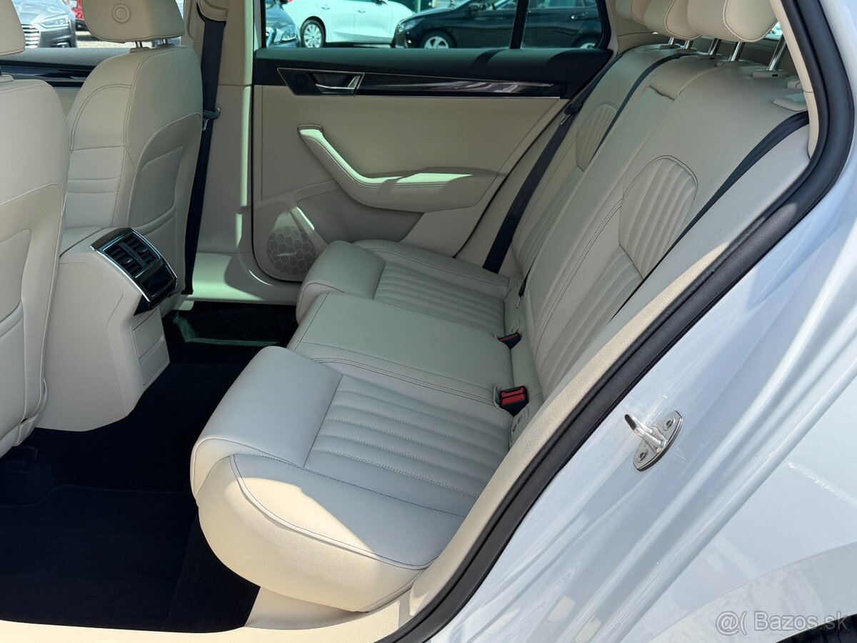 Škoda Superb Combi L&K 2.0 TSi DSG V ZÁRUKE - 7