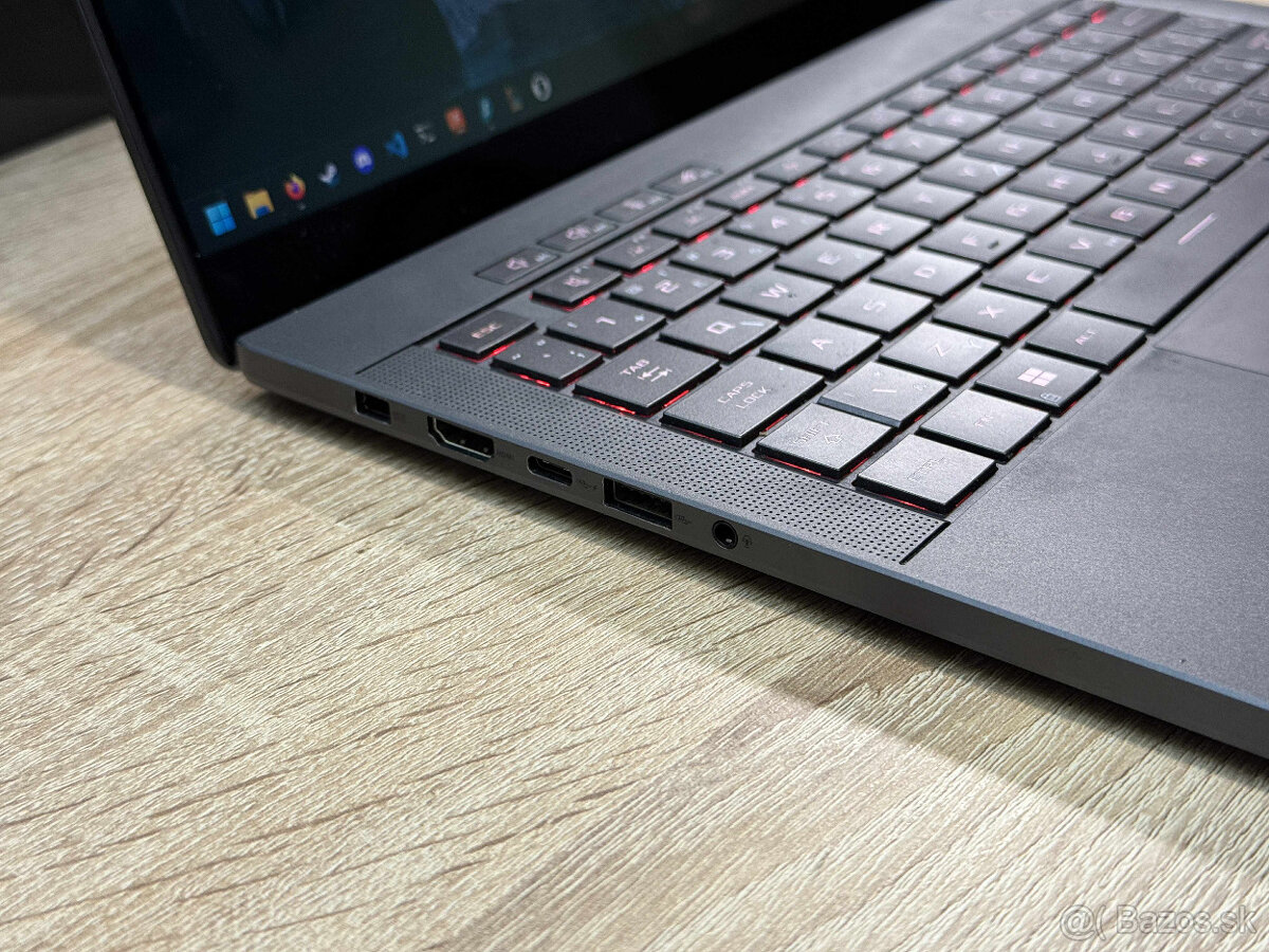 Asus ROG Zephyrus G14 R7/4050/32GB/2TB - 7