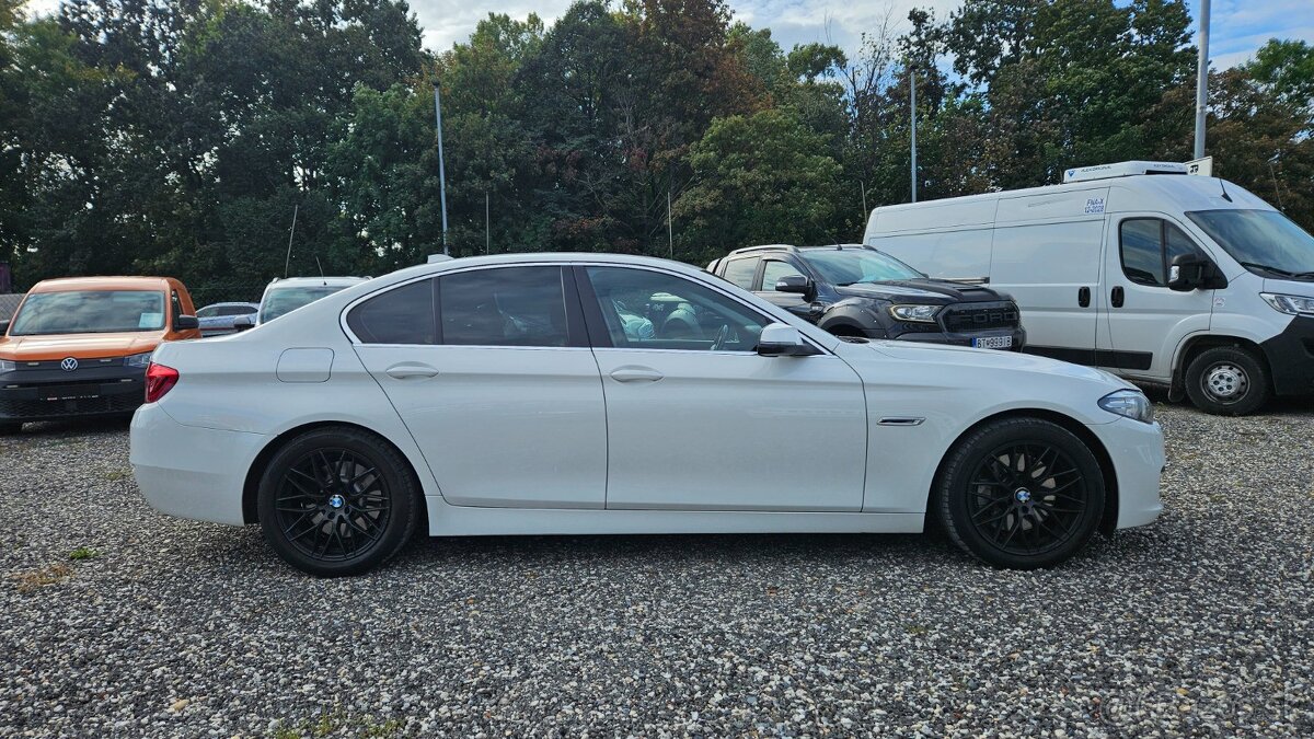 BMW Rad 5 530 xDrive - 7