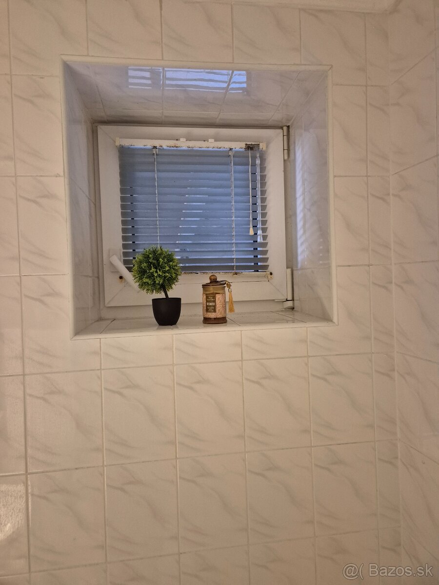 Predam starsie plastove okna - 7