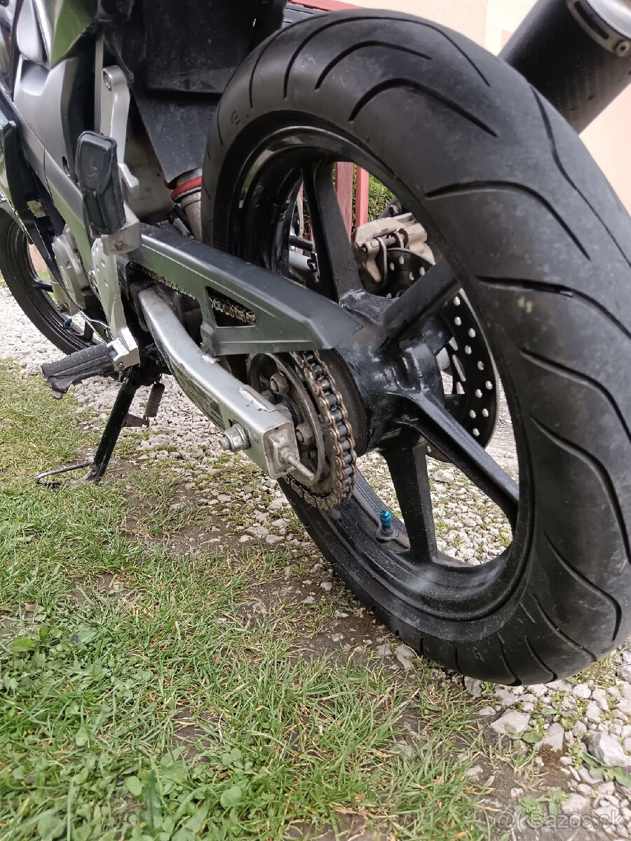 Honda cbr 125r - 7