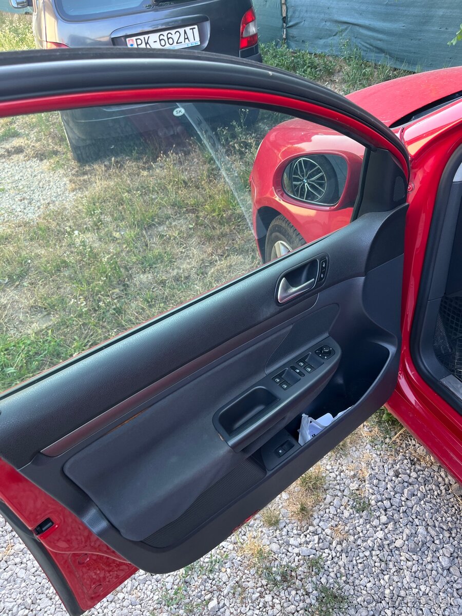 VW GOLF rok 2006, - 7