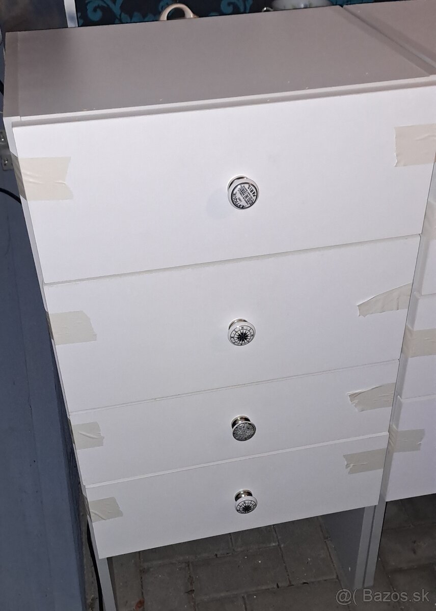 Komoda a Skrinky - 7