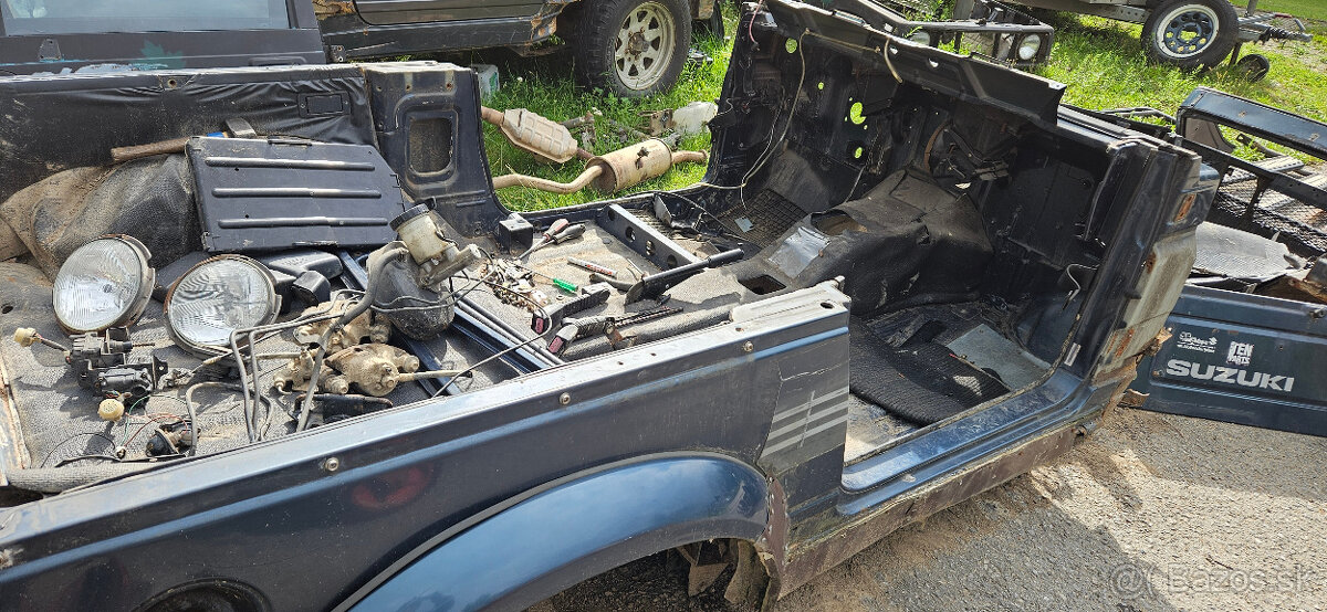 Suzuki Samurai - rôzne náhradné diely - 7