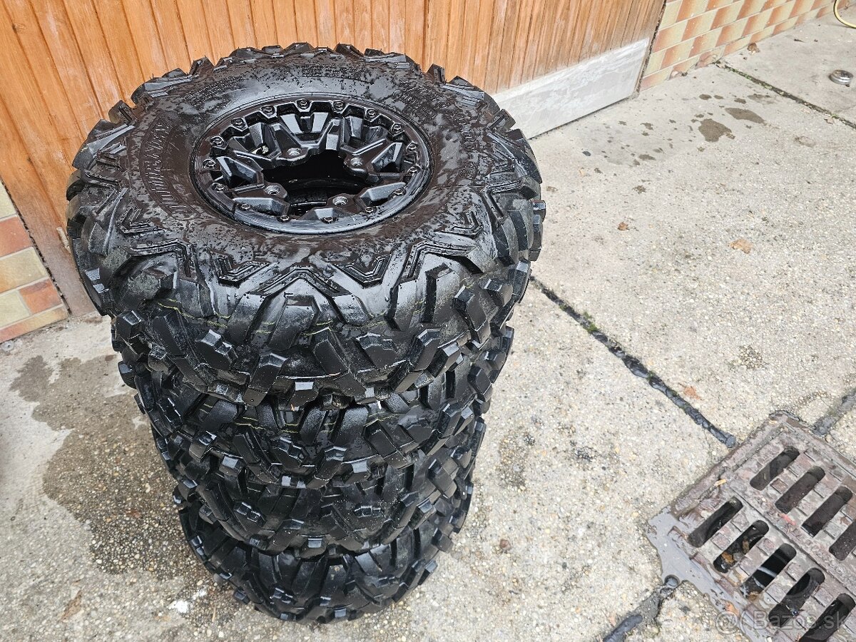 kolesá Can Am tvorkolka - 7