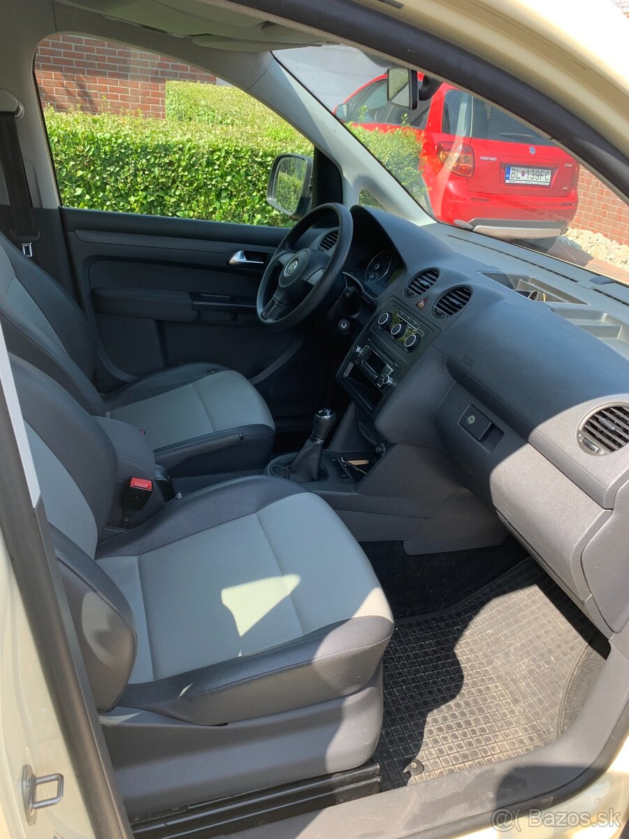 VW Caddy MAXI TDI - 7