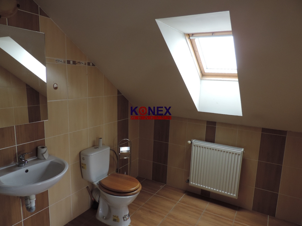 NA PREDAJ / PRENÁJOM Prevádzková budova s pozemkom - Trebiš - 7