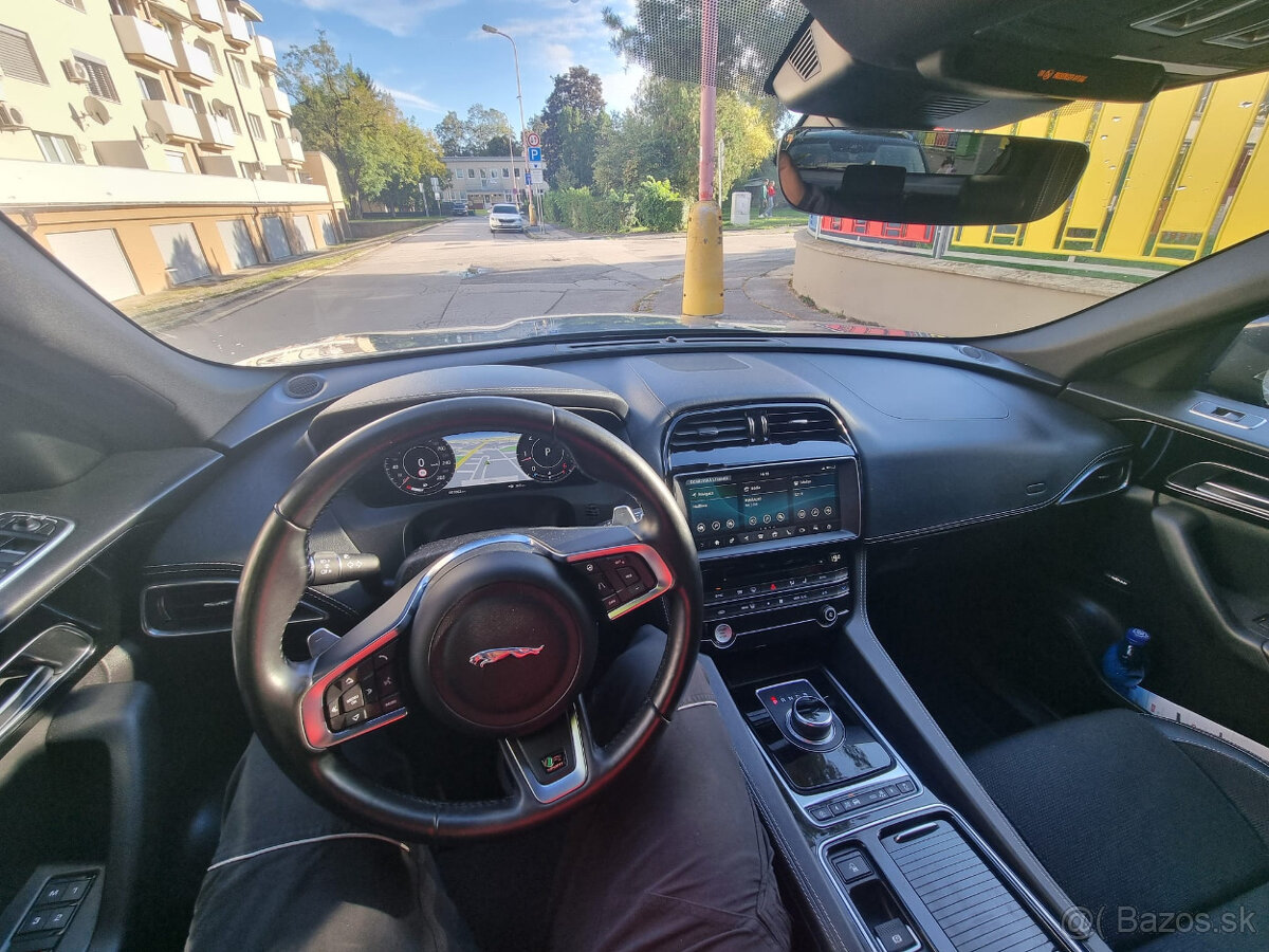 Jaguar F-Pace Jaguar F-Pace 3.0D V6 R-Sport AWD A/T - 7