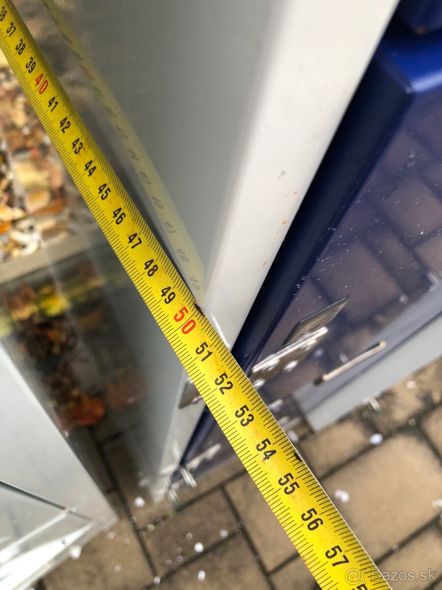 Plechová šatníková skrinka alebo na náradie - 7