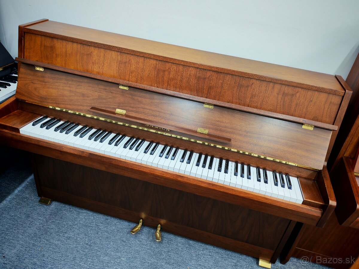 Samick moderné piano dovoz celá SR - 7