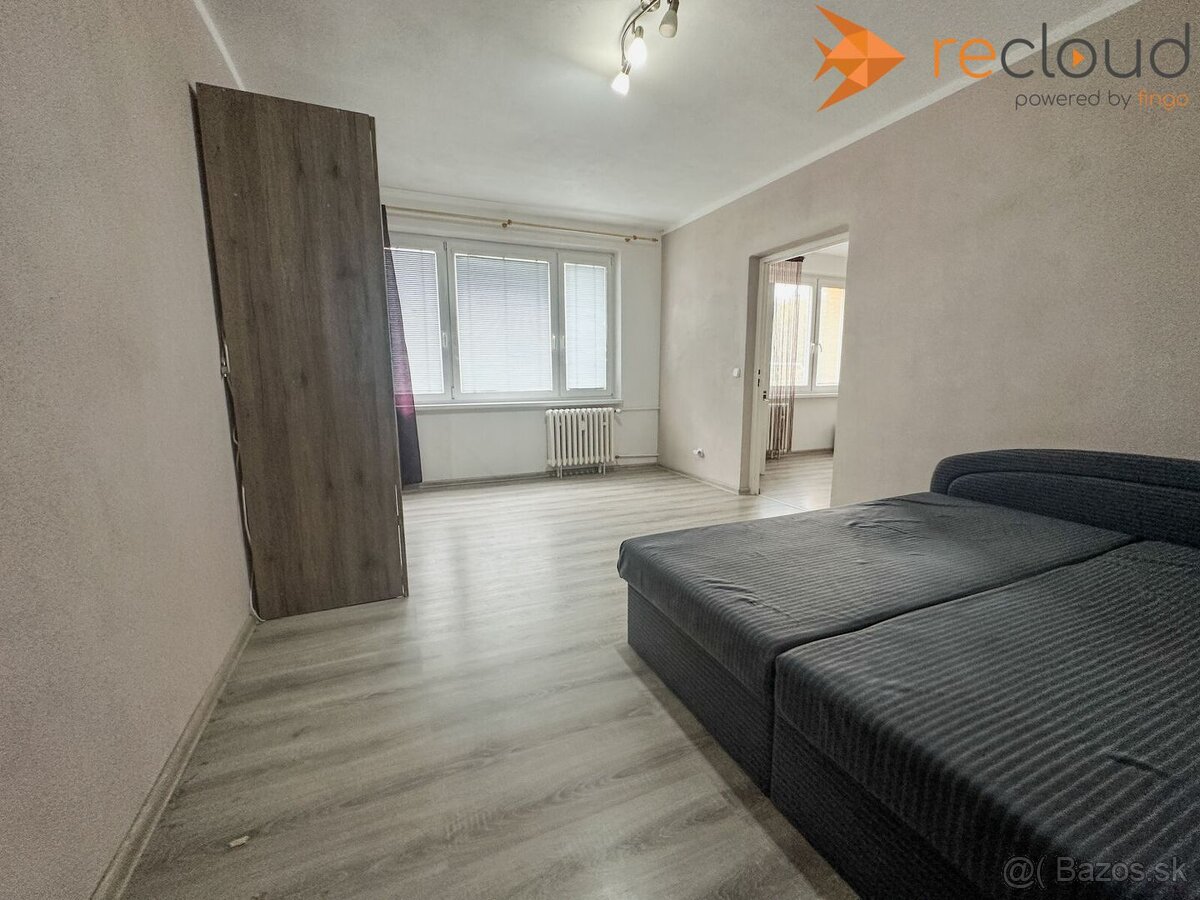 1 izbový byt po rekonštrukcii so zariadením v meste Rimavská - 7