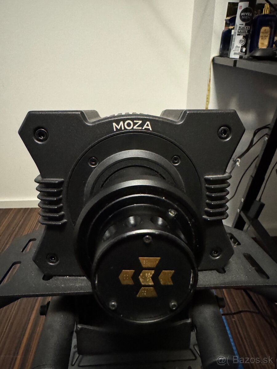 Herny simulator moza racing - 7