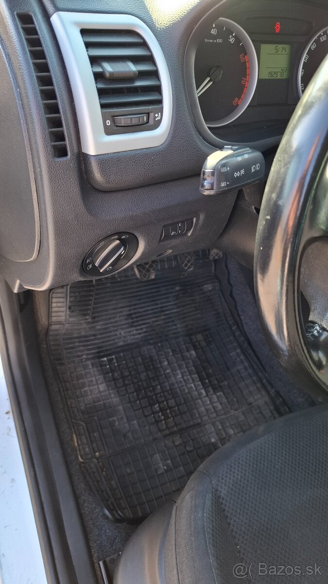 Skoda fabia 2 combi 1.6 77kw - 7