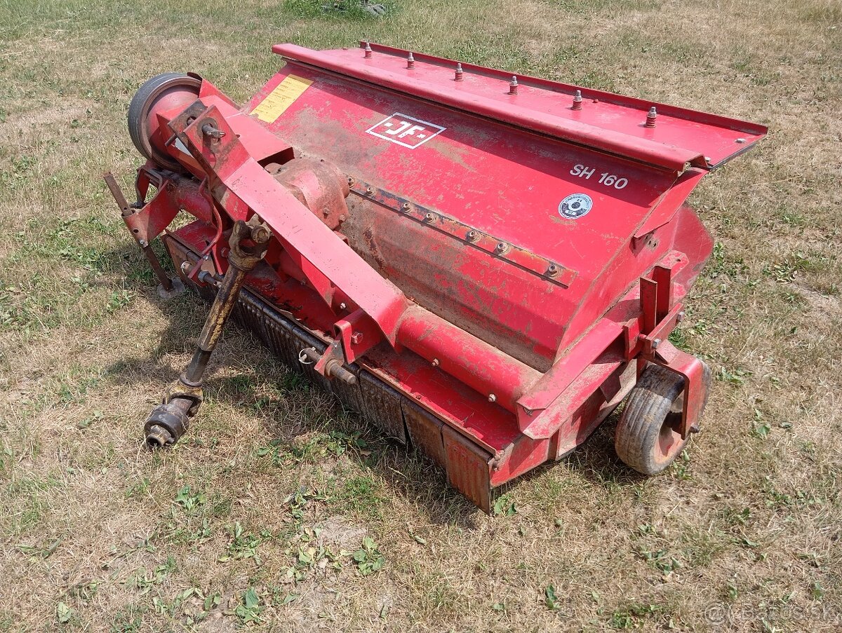 Mulcovac a drtič slámy JF - 7