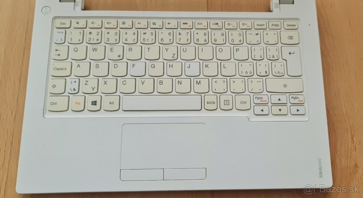 Lenovo Z546 a Asus Eee PC 1000H - 7