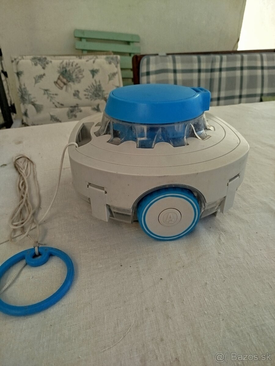 Predám bazénový vysávač robotický Silverctest - 7
