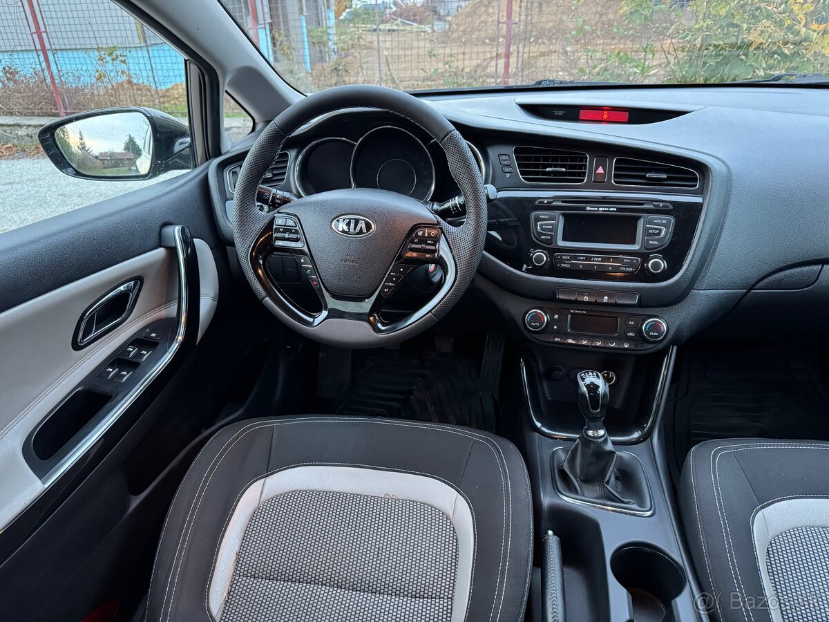 Kia Ceed 1.6 Diesel Top Stav - 7
