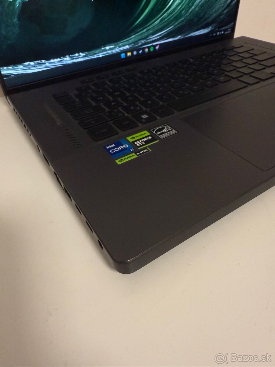 i7, RTX 4070 - Asus Rog Zephyrus G16 GU603ZI-NEBULA010 - 7