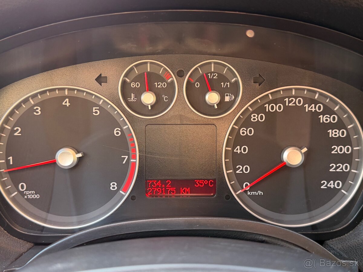 Predám Ford Focus mk2 1.6 benzín - 7