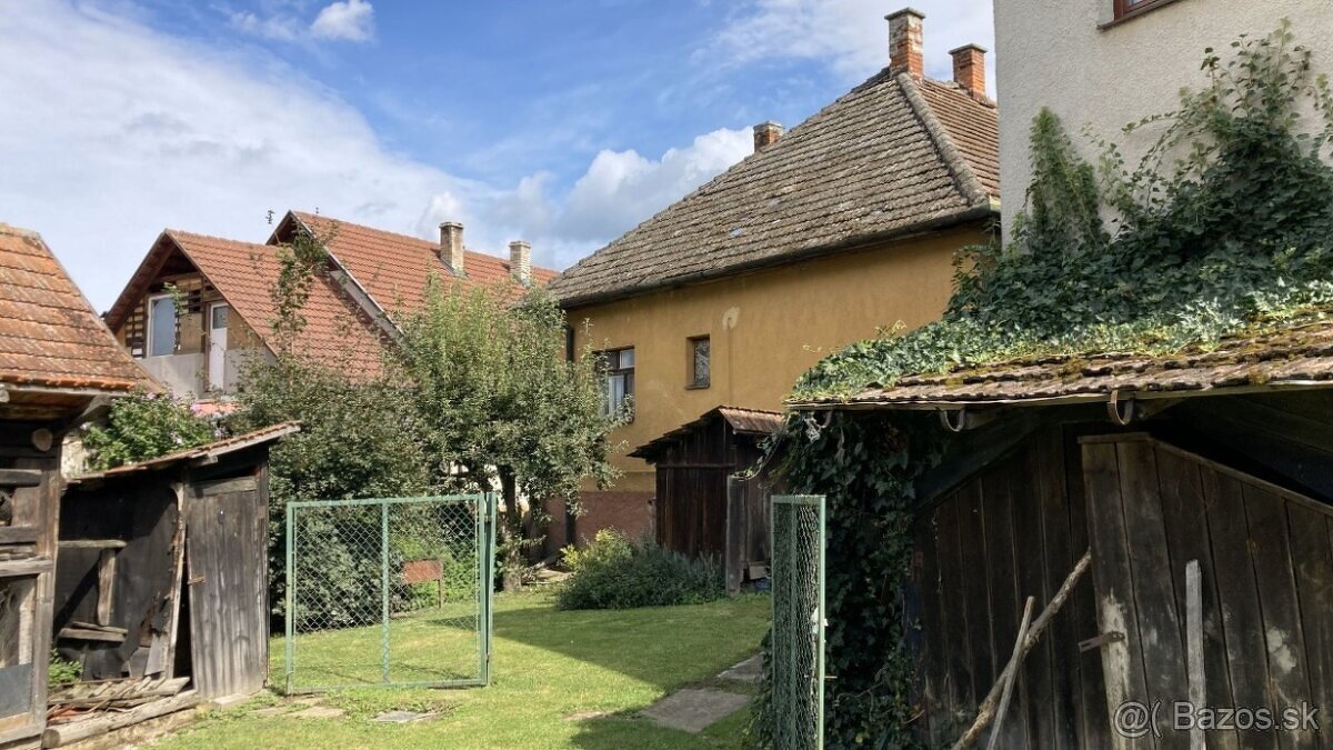 Na predaj Rodinný dom 4+1i + pozemok 1 327 m2 - 7