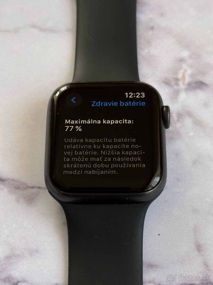 Apple Watch Series SE (1. generácie) 44 mm - 7
