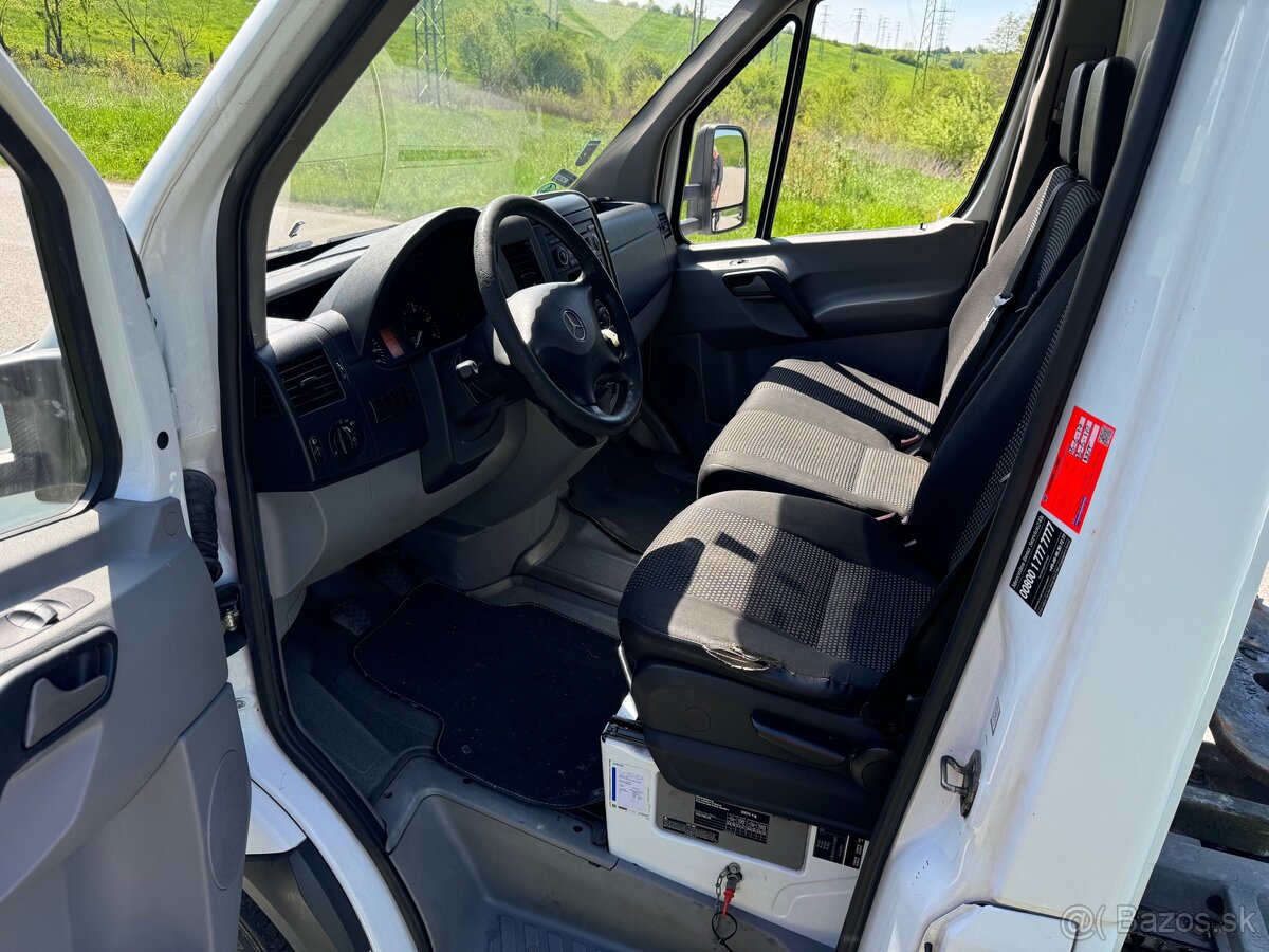Mercedes Sprinter 518 mini ťahač special 3 nápravy - 7