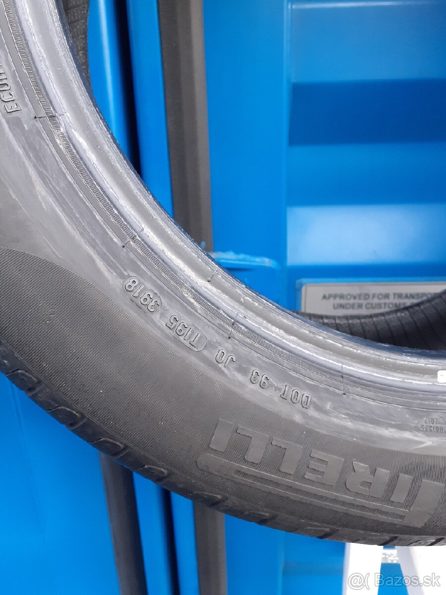 Letné pneu Pirelli 215/55 R17 - 7