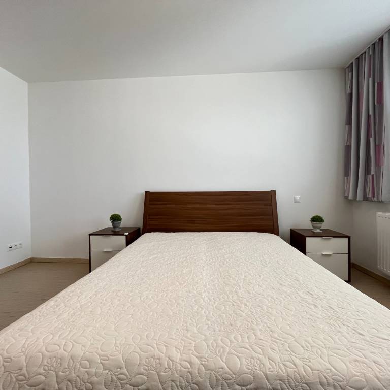 PRIESTRANNÝ 3-IZBOVÝ BYT NA PRENÁJOM — BRATISLAVA, Podzáhrad - 7