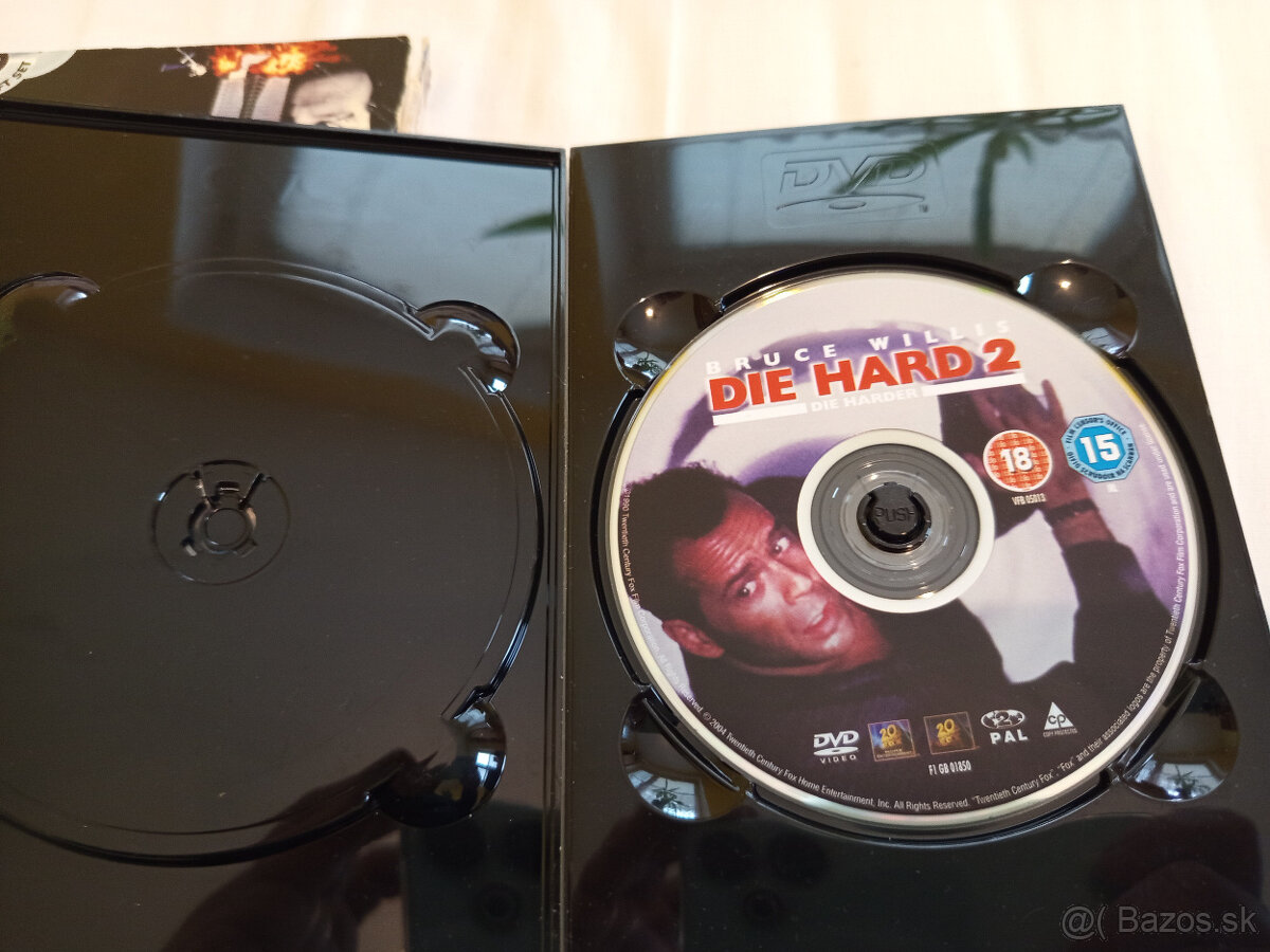 predám DVD Smrtonosná pasca (Die Hard) - 7