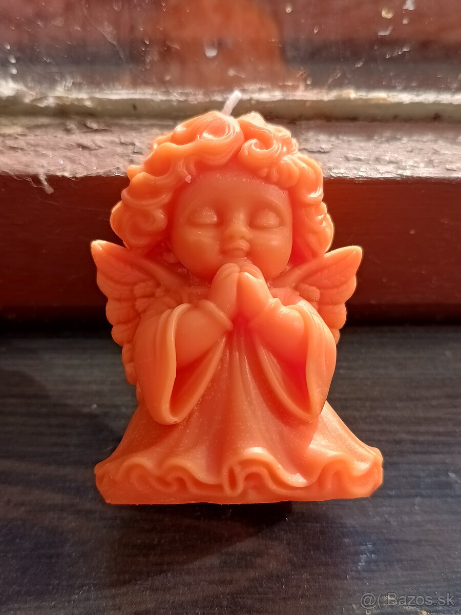 Domáce vyrobené sviečky a kytica - 7