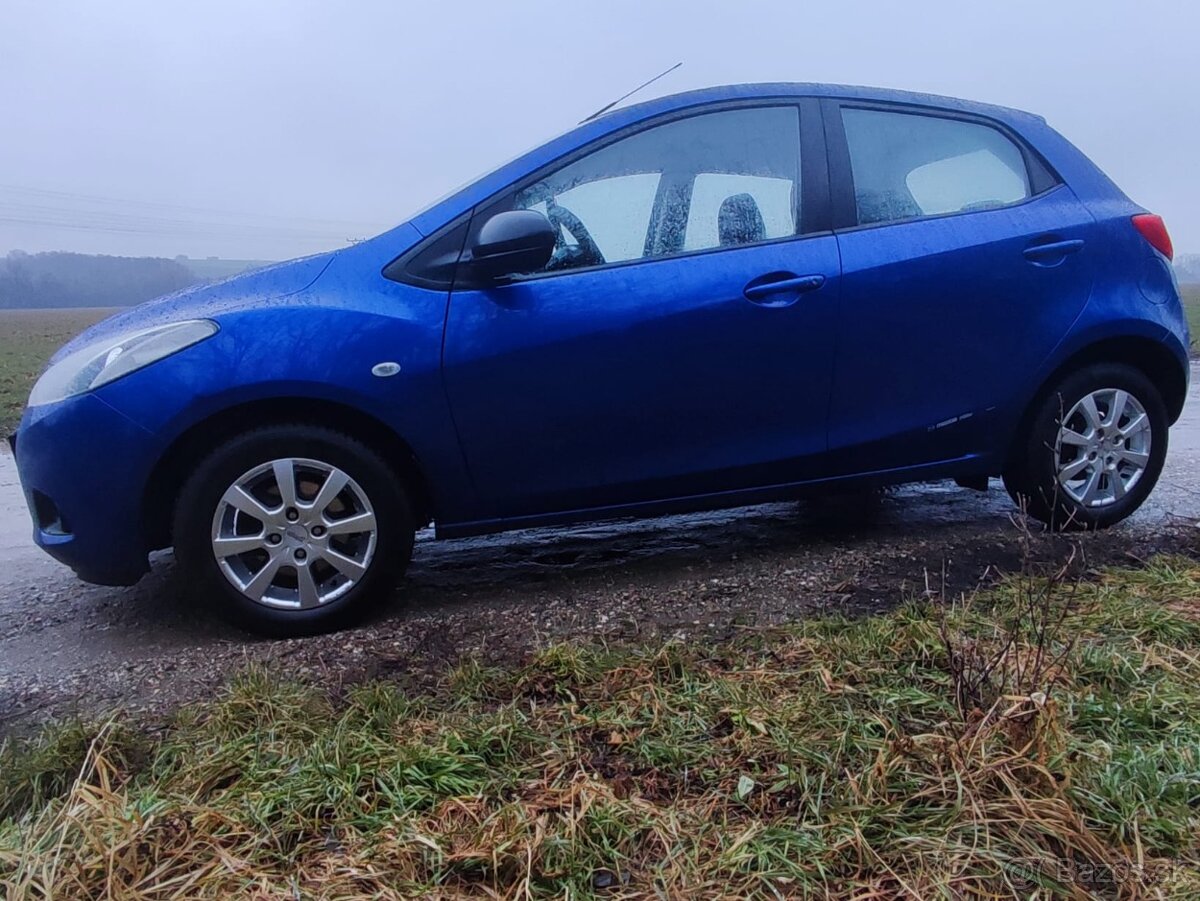 Predám mazda 2 1.5benzin 5dver. - 7