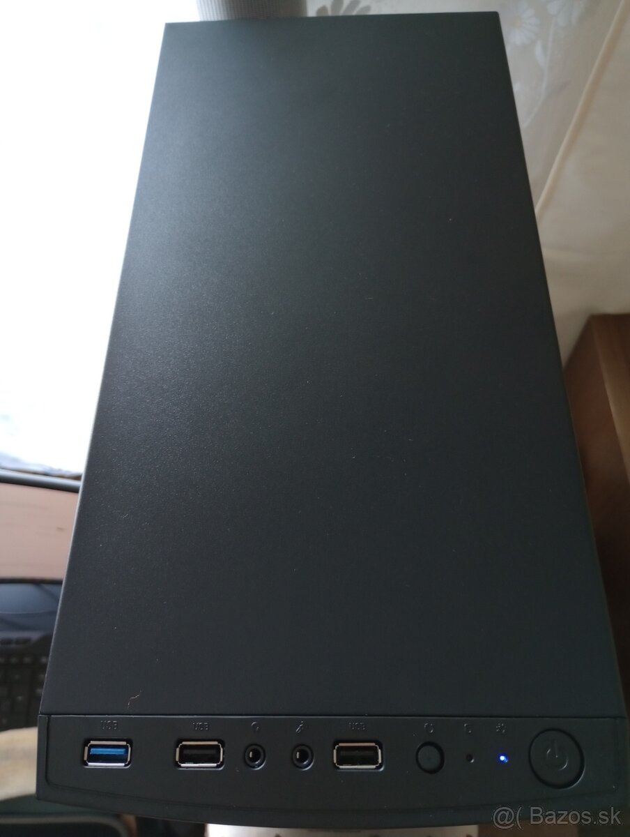 Nový, malý, herný počítač - 7